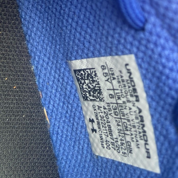 Under armor - Picture 2 of 3